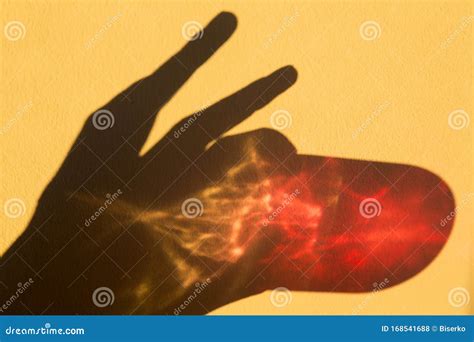 Alien Back Off Hand Decal 的图像结果