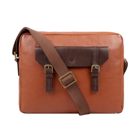 Buy Tan Ee Ronaldo 02 Crossbody Online - Hidesign