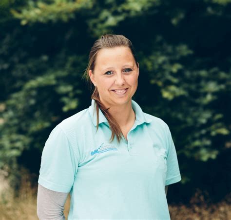 Praxisteam gratuliert Frau Nadine Ksciuk - Dr. Anne Albers Kieferorthopädie