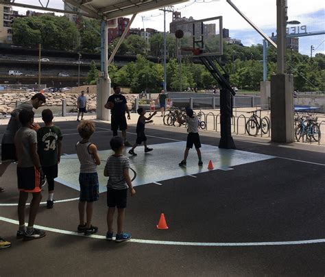 Brooklyn Bridge Park Basketball Courts Photos - prntbl ...