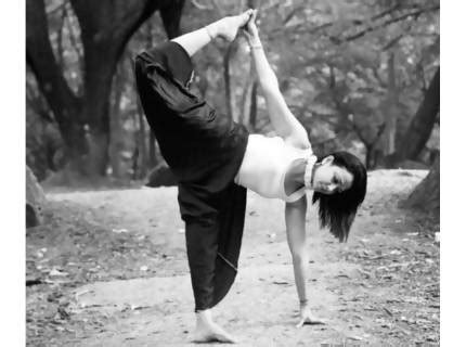 Weight Loss Yoga – EngageLoop