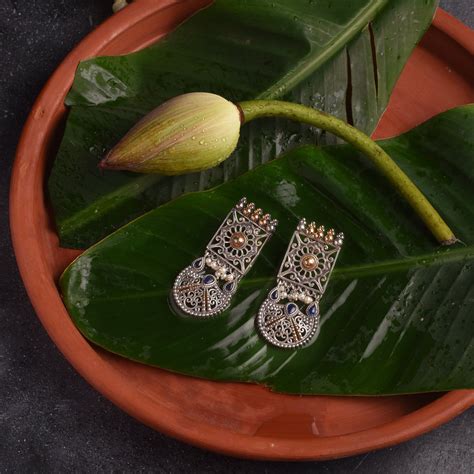 Dual Tone Square Pink Earring – Tiara Trendz