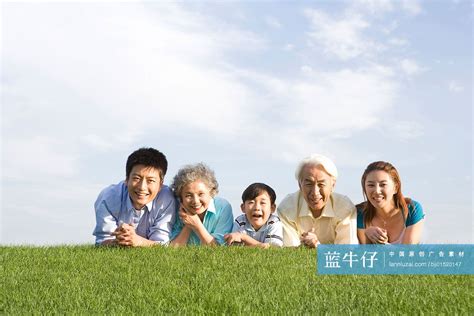 一家五口-蓝牛仔影像-中国原创广告影像素材