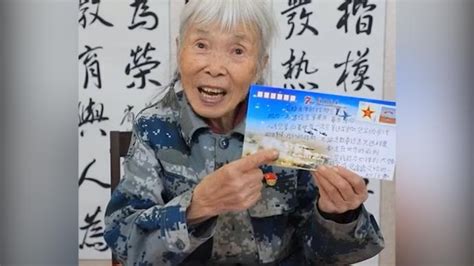 88岁中国首批女空降兵致信5年后的人民空军_凤凰网视频_凤凰网