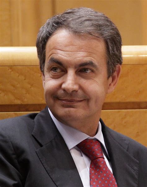https://upload.wikimedia.org/wikipedia/commons/9/91/Presidente_de_Espa%C3%B1a_Rodr%C3%ADguez_Zapatero_en_el_Senado_en_marzo_de_2011_%28cropped%29.jpg