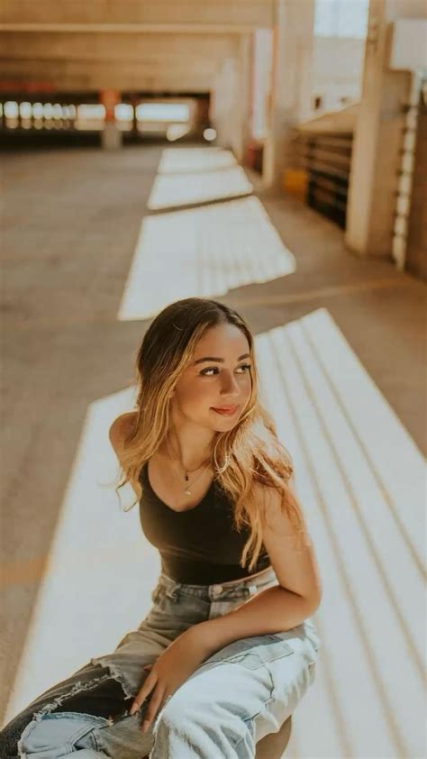 Parking garage senior photography senior photos poses – Artofit