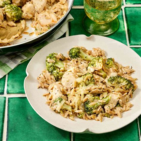 Cheesy One-Pot Chicken-Broccoli Orzo