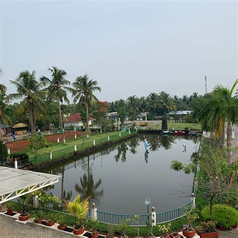 PJ PRINCESS REGENCY - Hotel Reviews, Photos, Rate Comparison (Vypin ...