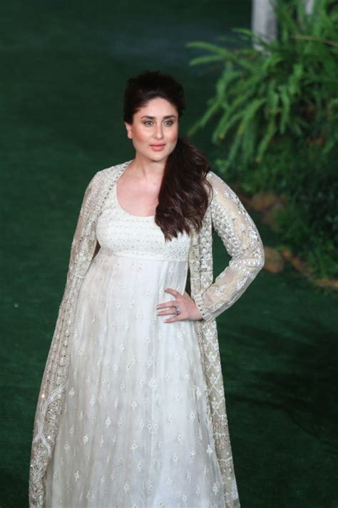 Lakme Fashion Week 2017: Kareena Kapoor Khan stuns as showstopper at ...