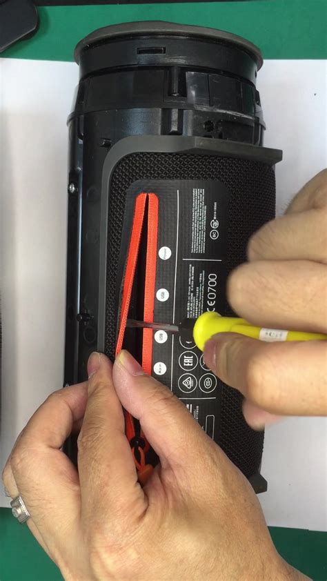 精池博能：JBL XTREME 音乐战鼓 蓝牙音箱 拆解 拆机换电池 教学视频