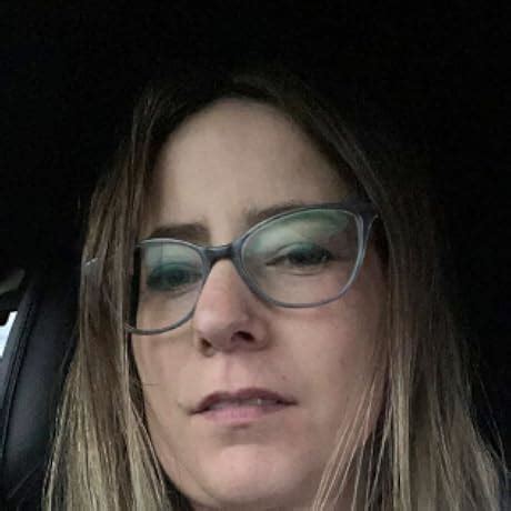 Thorn of Vioska: A Valkyrie Bestiary Tale : McDougall, Kim: Amazon.in ...