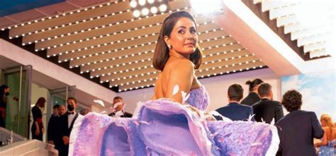 Cannes 2022: Elitism Still Exists, Says Hina Khan On Not Being Invited ...