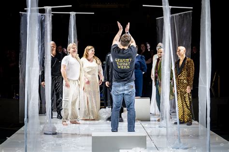 Image result for Opera Siegfried Singer