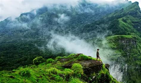 5 Breathtaking Beautiful Hill Stations To Visit in Karnataka ...