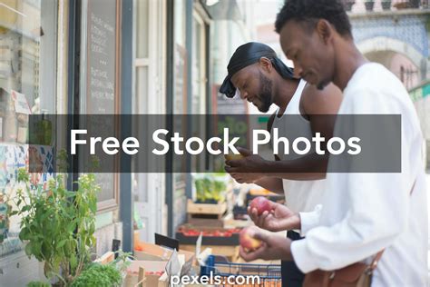 Local Store Outside 的图像结果