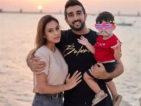 Sikandar Raza of Zimbabwe was born in Pakistan, Keshav Maharaj of South ...