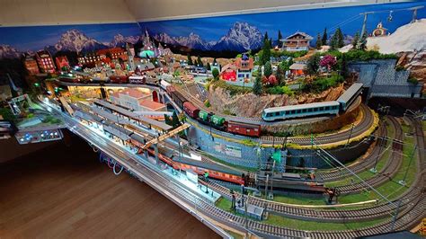 Austrian Model Train Layout 的图像结果