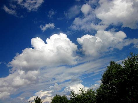 Cloud Formation Example 的图像结果