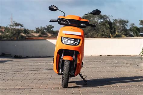 Hero Vida VX2 Electric Scooter के आगे OLA भी लगेगा फेल, 60 हजार से कम ...