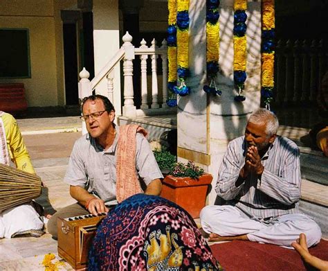 Bhakti Yoga, Kirtan, Devotional Chanting with Adam Bauer