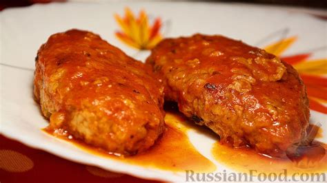 Рецепт: Котлеты из капусты и фарша, тушенные в томатном соусе на ...