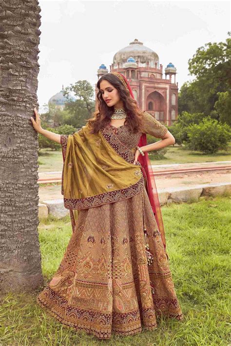 The Ultimate Designer Lehenga Collection: Sparkle in Style with House ...