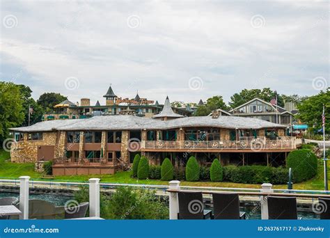 Stafford`s Weathervane Restaurant, Famous Mushroom House Design by Earl ...