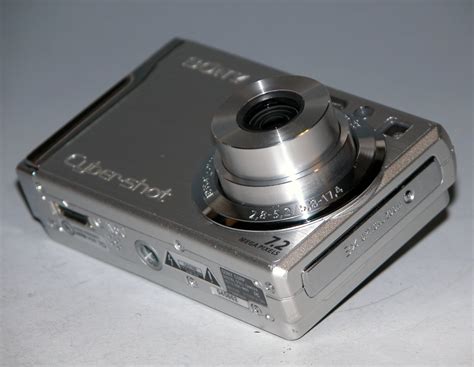 Sony Cyber-shot DSC-W80 7.2MP Digital Camera - Silver #0662