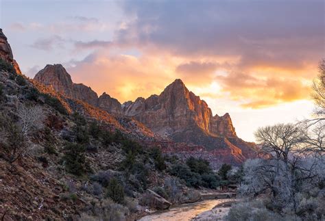 Zion National Park sunset photos - VAST
