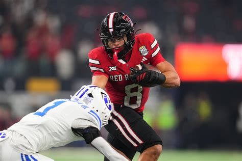 How will Oregon's defense contain Texas Tech's versatile running back ...