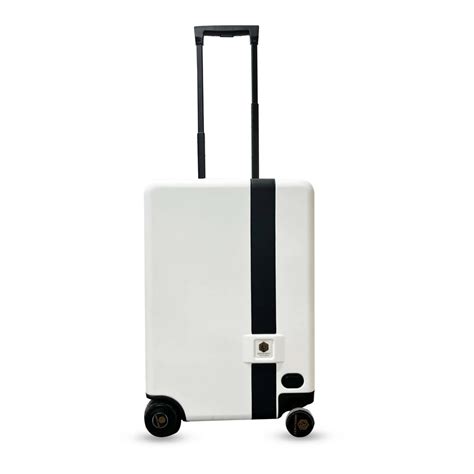 Arista Vault | India’s First Smart Luggage Brand
