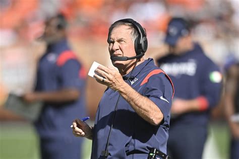 With win over Bears, Bill Belichick would pass George Halas on all-time ...