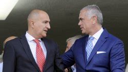 TORTA SA MAKOM I MALINAMA: Raskošna i kremasta, super za svečane ...