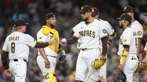 Report: Kiké Hernandez, Dodgers Agree to Free-Agent Contract After ...