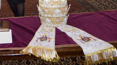 5 Sacred Papal Symbols and Their Significance