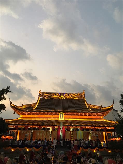 【携程攻略】南京夫子庙景点,夫子庙类似文庙，是祭祀孔子之庙。南京夫子庙是全国四大文庙之一，如…