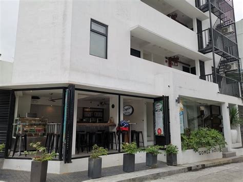 GOMEZ HOUSE (Makati, Metro Manila) - Guesthouse Reviews, Photos, Rate ...
