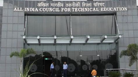 Don’t Insist On Full Fee Payment From Students: AICTE To Educational ...