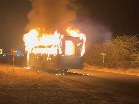 Gujarat Bus Fire: 9 Burned, 1 Dead | Jaisalmer-Ahmedabad AC Bus Catches ...