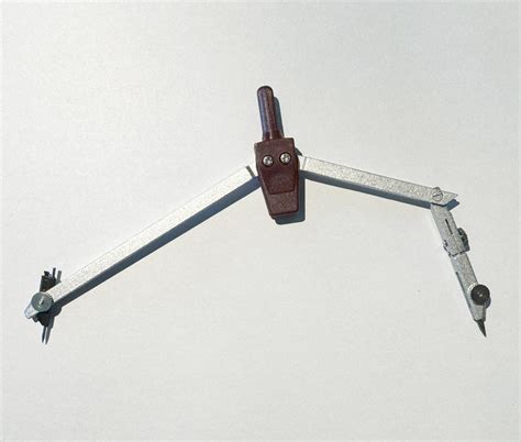 Bild Geometry Math Compass Set - Triple Metal Compass set with case ...