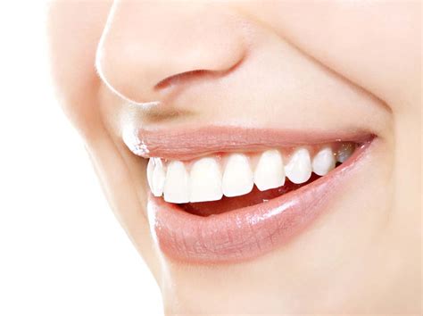 15 Natural Teeth Whitening Home Remedies You Can Try at Home
