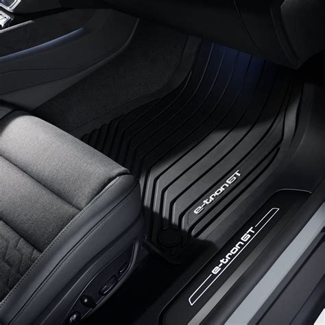 All-weather floor mats. Front e-tron GT | Audi Store