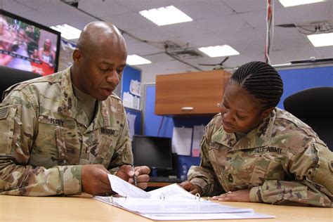 Warrant Officer: A competitive, valuable rank | Article | The United ...