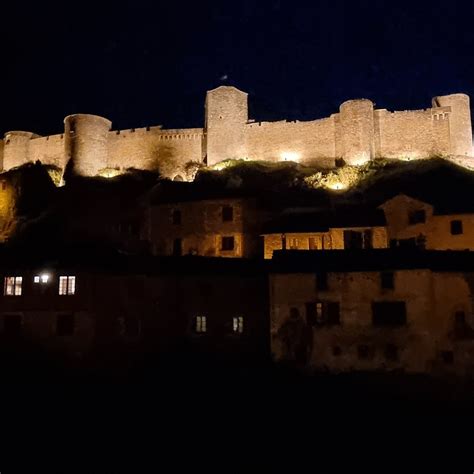 HOTEL RESTAURANT LE RELAYS DU CHASTEAU - LOGIS HOTEL (Brousse-le ...