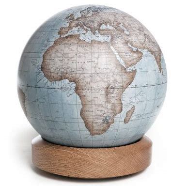 Small World Globe 的图像结果