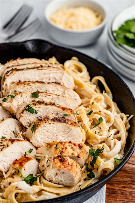 Baked Fettuccine Alfredo With Chicken Chicken Alfredo Pasta Bake