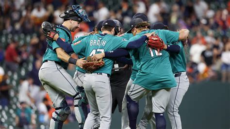 Mariners near AL West title: Magic number, odds, tiebreakers | The Olympian