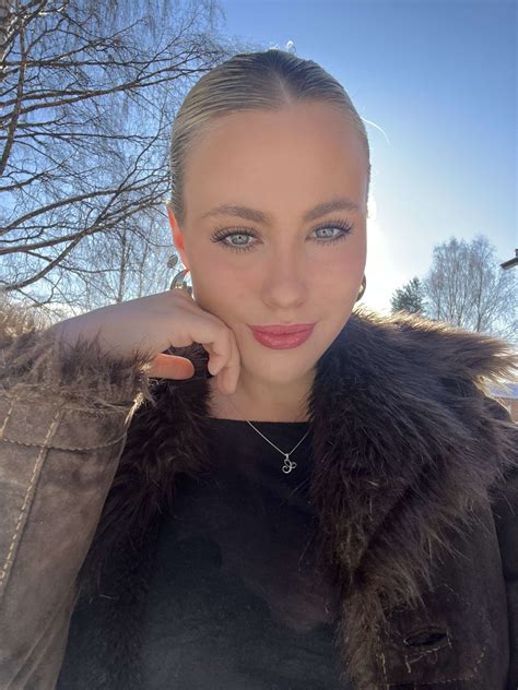 Ella.foxx - OnlyFans - Swedish Only Fans