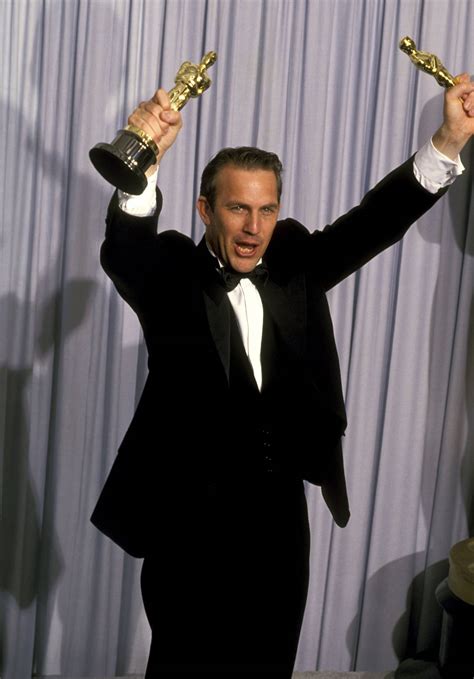 Download Kevin Costner Oscar Awards 1991 Wallpaper | Wallpapers.com