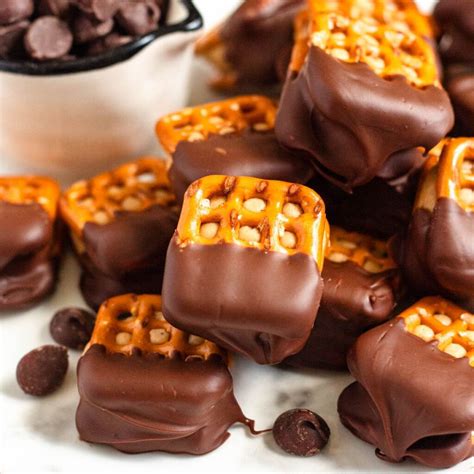 Peanut Butter Pretzel Bites - A Salty, Sweet No-Bake Treat!